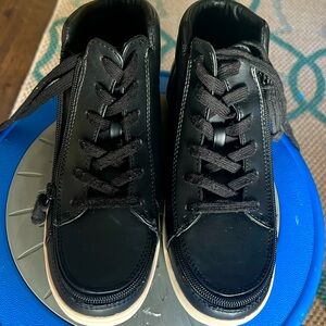 Billy High Top Sneakers Womens Size 8M
Zippered